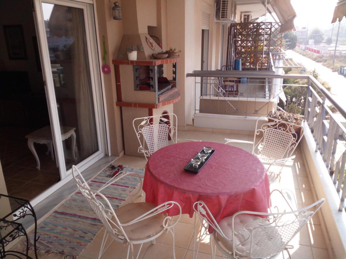Ritsa Apartment Peraía エクステリア 写真